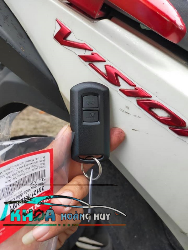Làm lại chìa khóa smartkey bao nhiêu tiền
