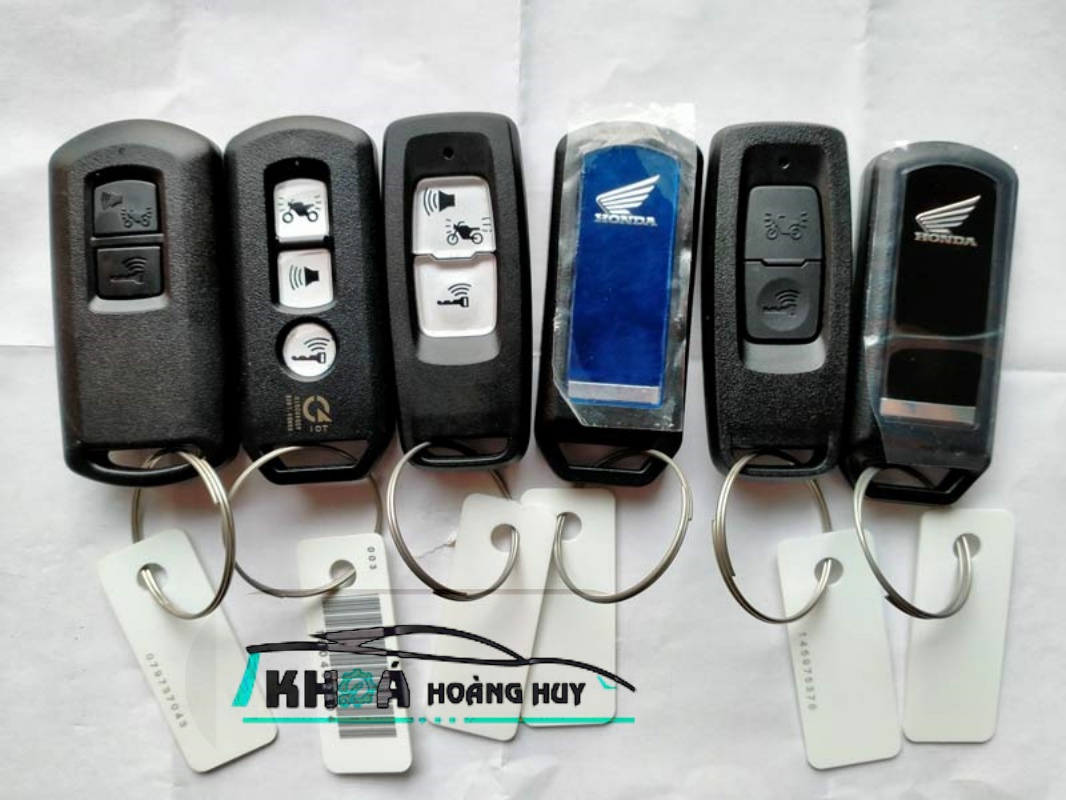 Làm chìa khóa smartkey xe SH tại nhà